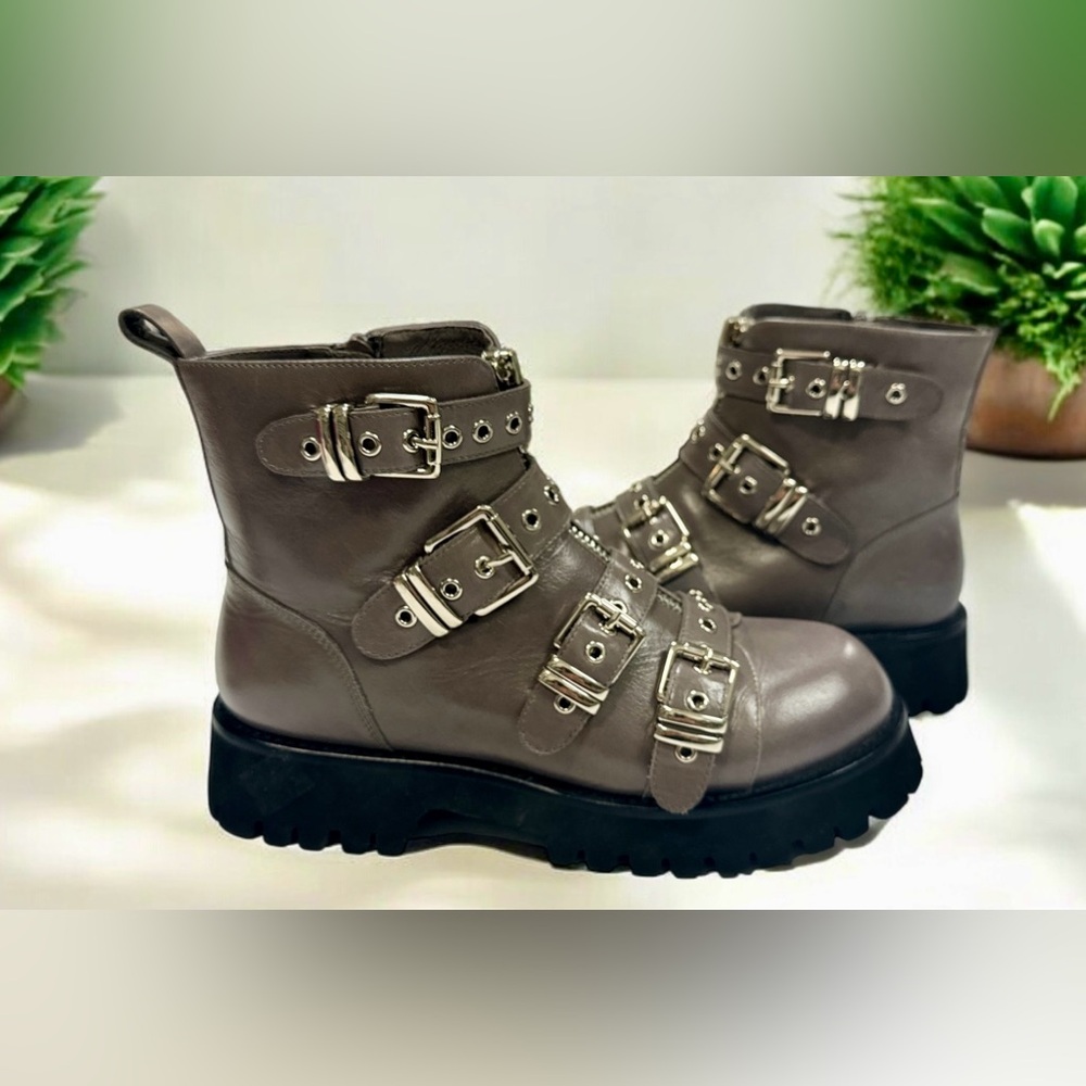 Jeffrey Campbell Recessed Combat Lug Sole Grey Silver Boot (9)
